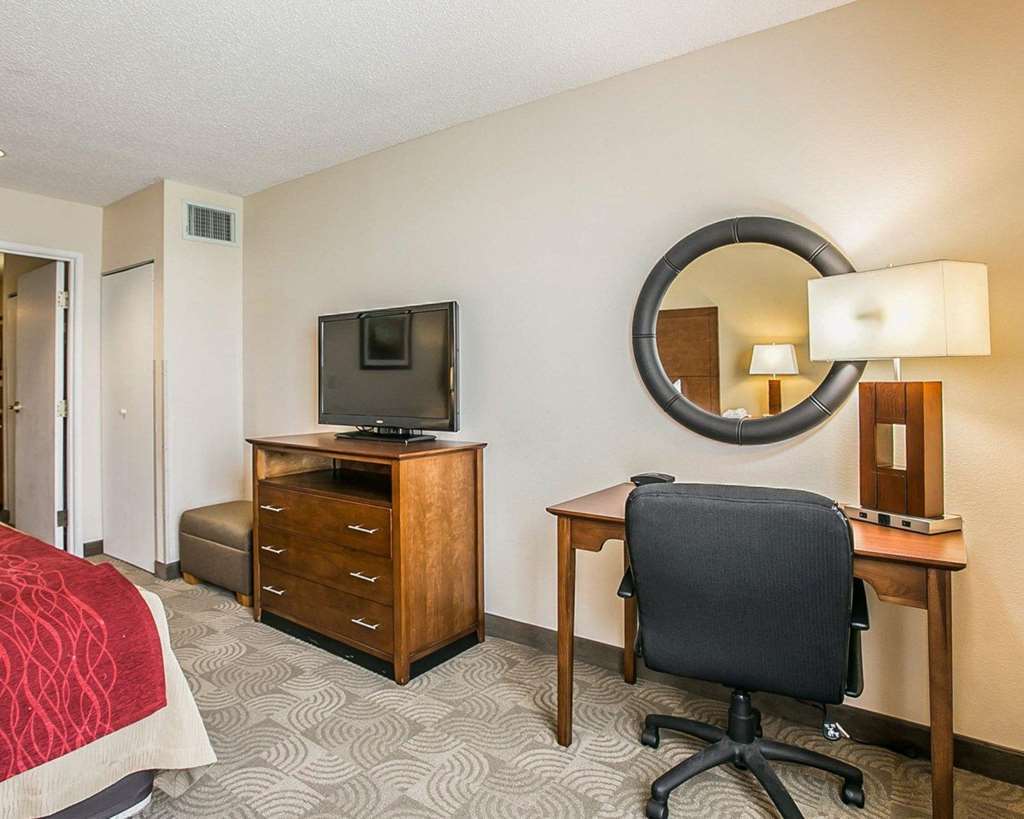 Comfort Inn & Suites Santee I-95 Room photo